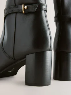 Boots*Next - Forever Comfort® kniehoge laarzen met hardware trim Zwart leer