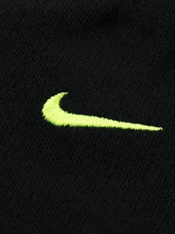 Mutsen, Handschoenen En Sjaals*Nike - Swoosh Repeat Beanie and Glove Set Zwart met meerkleurig