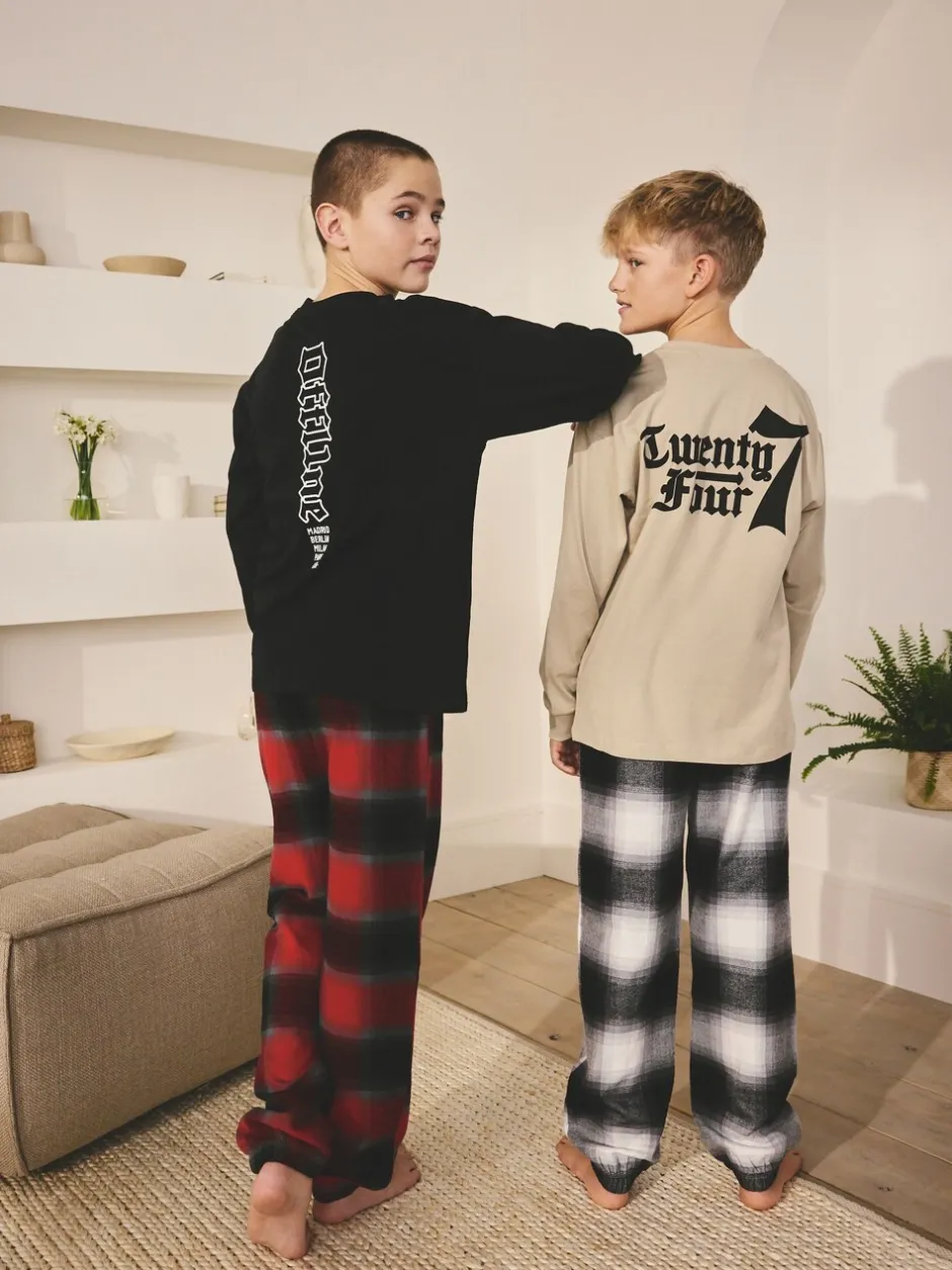 Pyjama's|Nachtkleding En Pyjama's|Next Zwart/Rood/kiezelkleurig Offline - Set van 2 geweven geruite pyjama's met lange mouwen (3-16jr)