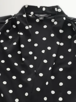 Blouses En Overhemden*Next - Blouse met V-hals en lange mouwen Zwart-wit met stippen