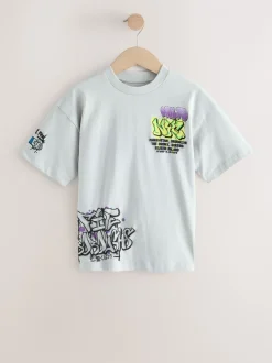 T-Shirts|Tops*Next Zwart/wit/grijs - Verpakking van 3 relaxte T-shirts met grafische print en korte mouwen (3-16jr)