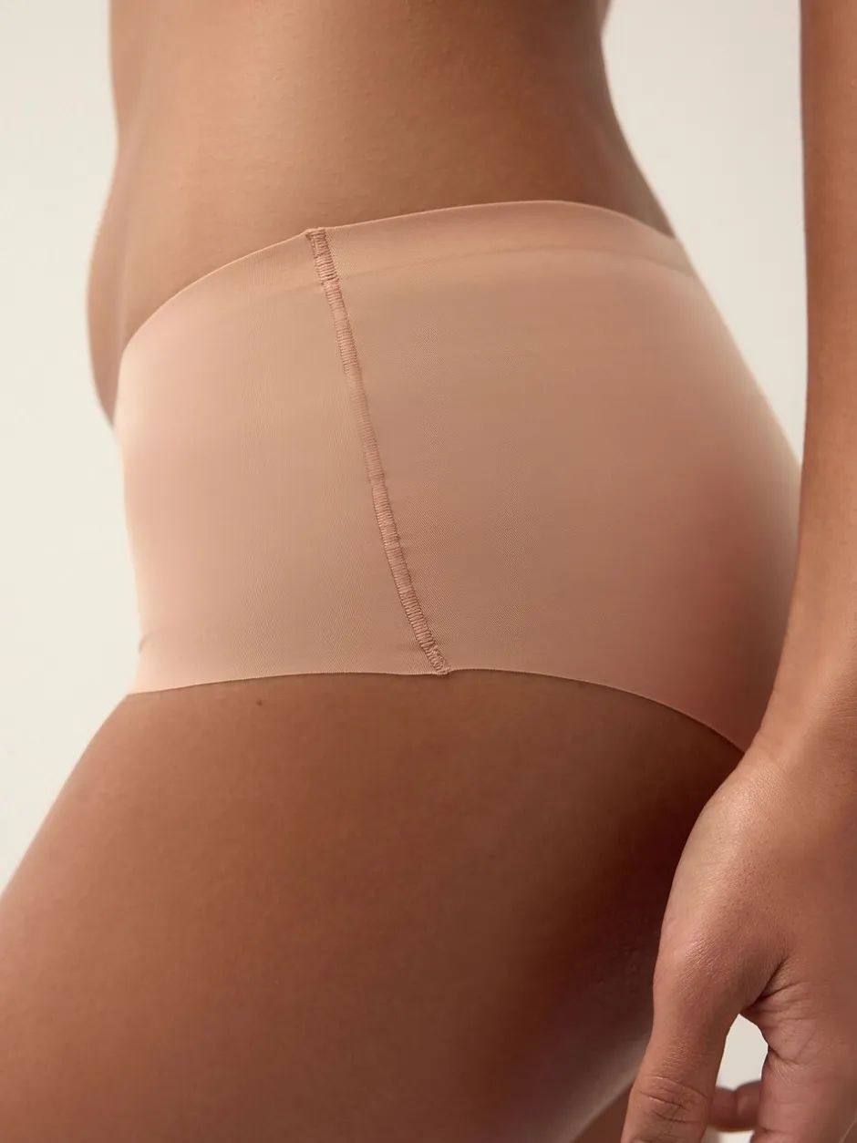 Onderbroeken|Next - Geen zichtbare onderbroeklijn comfortabele slips verpakking van 3 Zwart/wit/praline huidskleur
